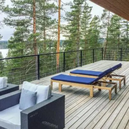 Holiday Peta¤ja¤kallio Kuru